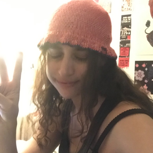 cool handmade knit beanie - Picture 7 of 8